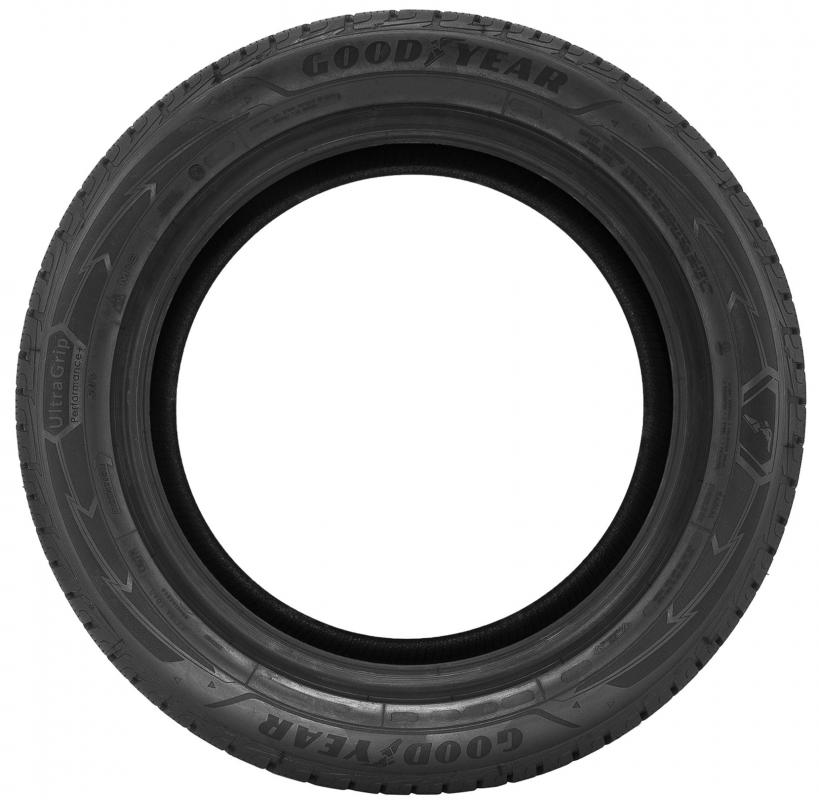 Goodyear  ULTRAGRIP PERFORMANCE + SUV 215/60 R18