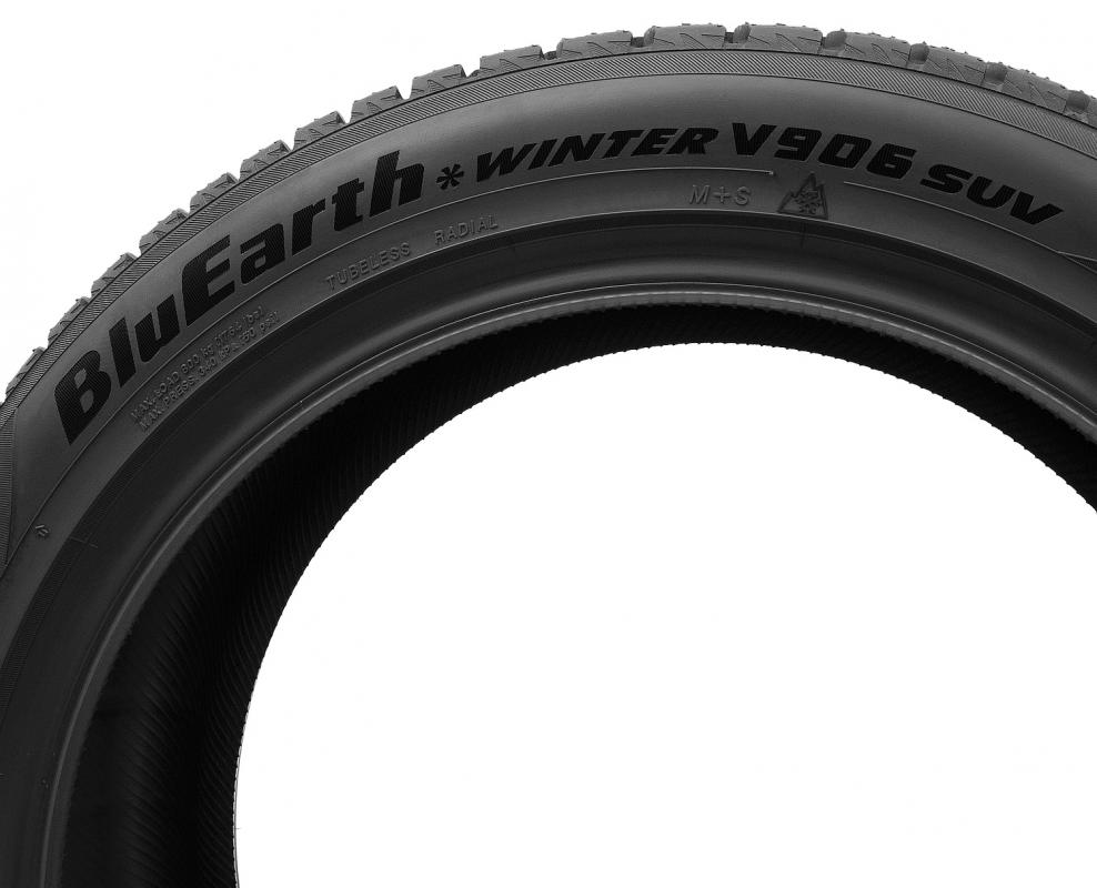 Yokohama  BluEarth Winter V906 SUV 235/65 R17