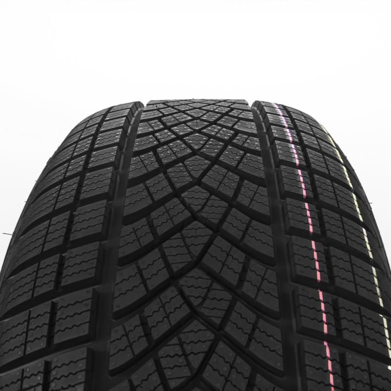 Goodyear  ULTRAGRIP PERFORMANCE SUV GEN-1 245/50 R20