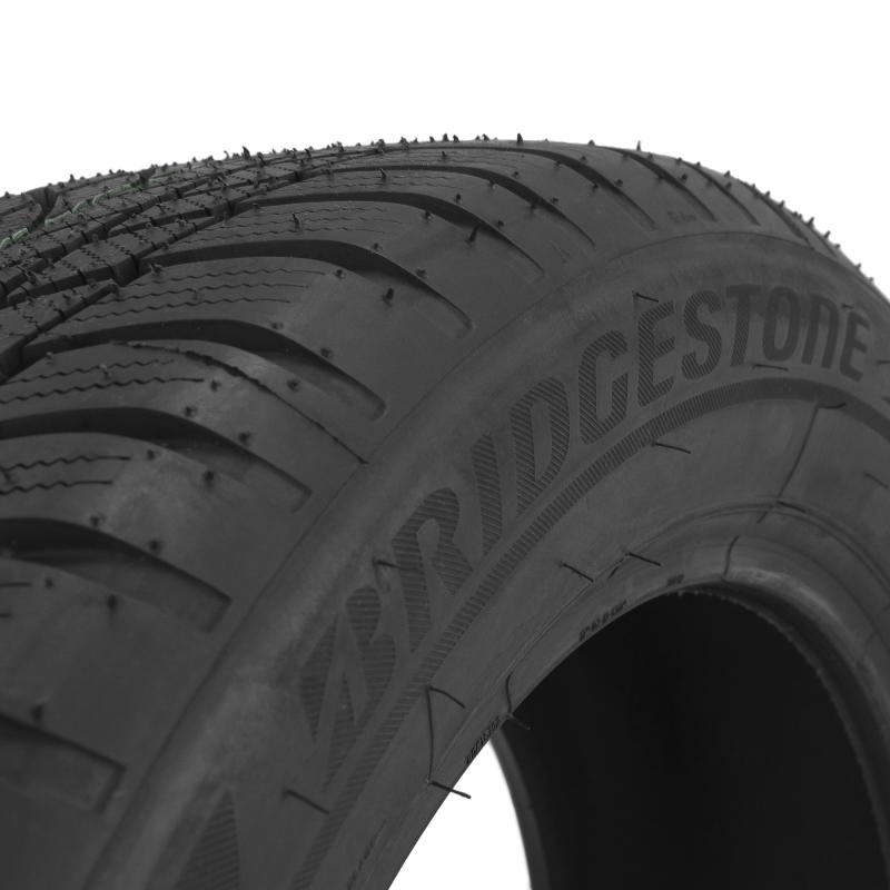 Bridgestone  BLIZZAK LM001 225/45 R17