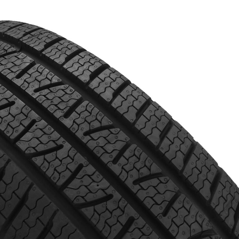 Pirelli  CARRIER WINTER 205/65 R16