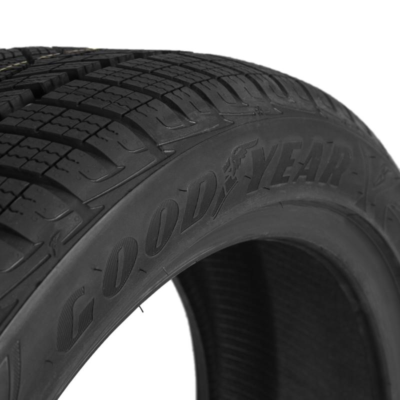 Goodyear  ULTRAGRIP PERFORMANCE GEN-1 305/30 R21