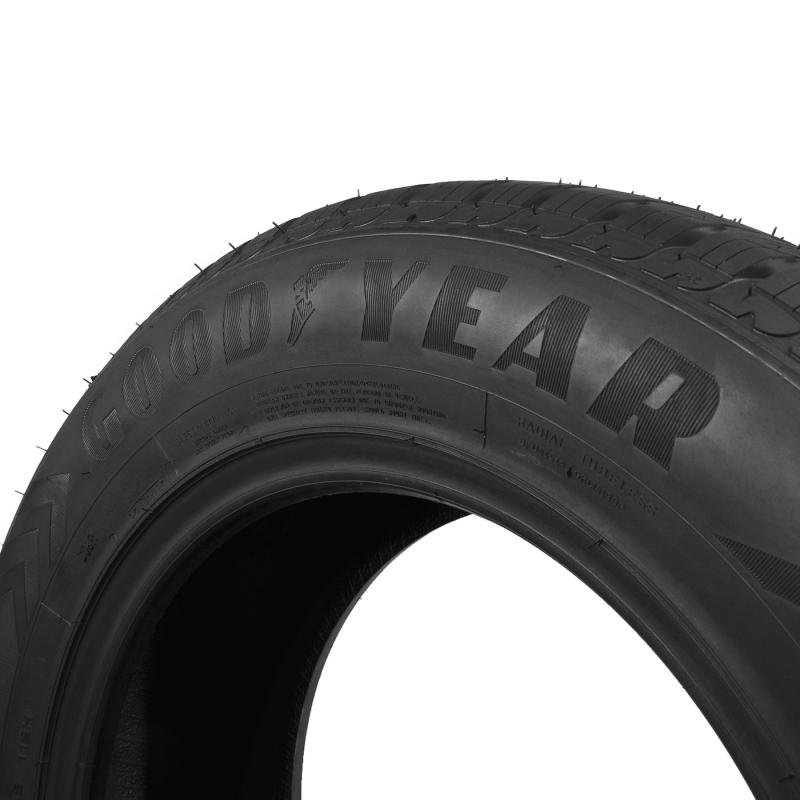 Goodyear  ULTRA GRIP + SUV 255/60 R18