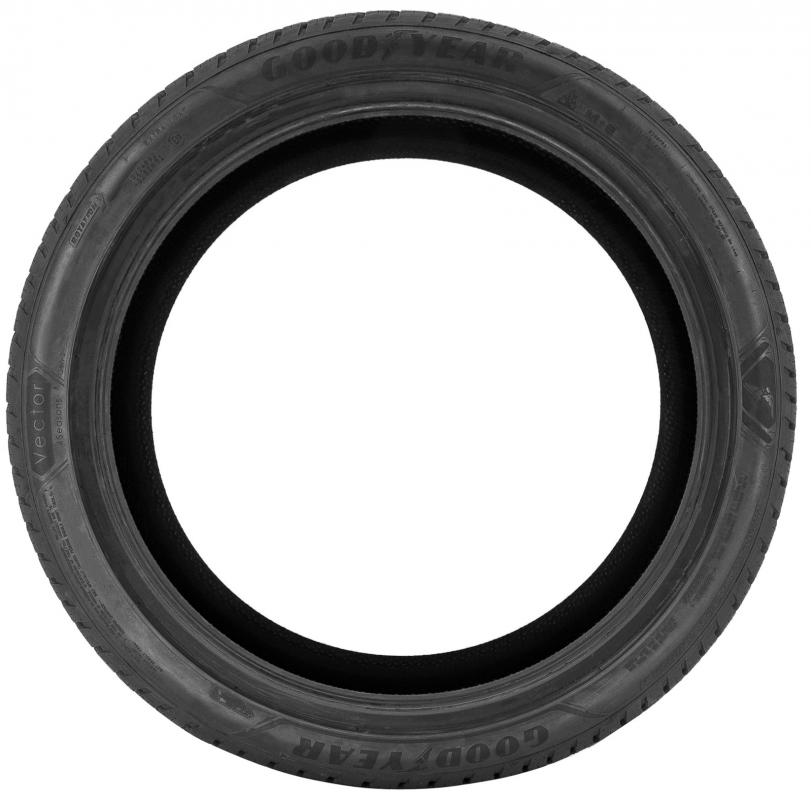 Goodyear  VECTOR 4SEASONS GEN-3 215/45 R17