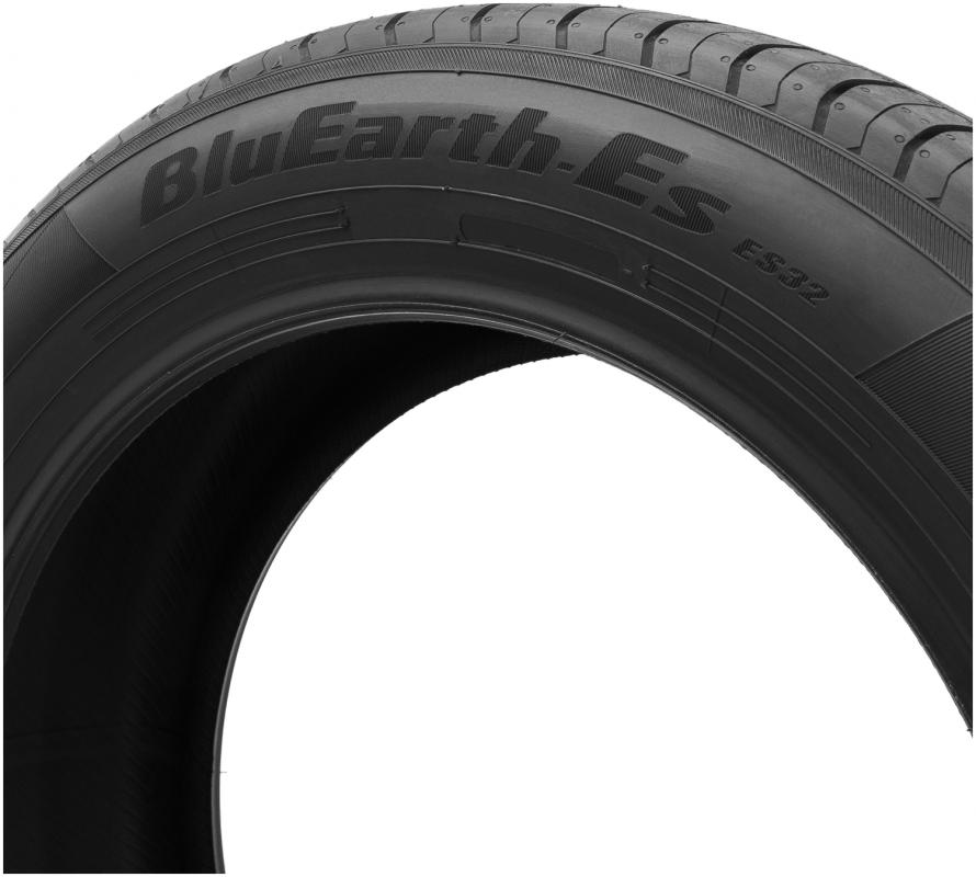 Yokohama  BluEarth-Es ES32 215/60 R16