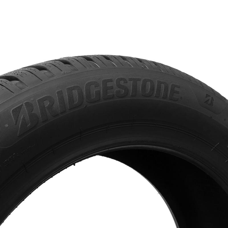 Bridgestone  BLIZZAK 6 225/45 R17