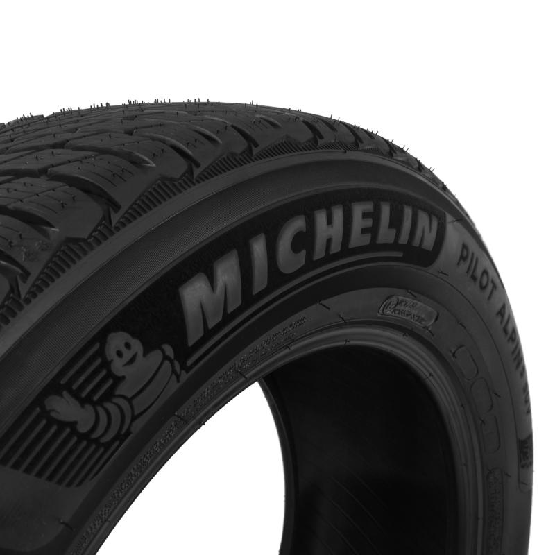Michelin  PILOT ALPIN 5 SUV 325/40 R22