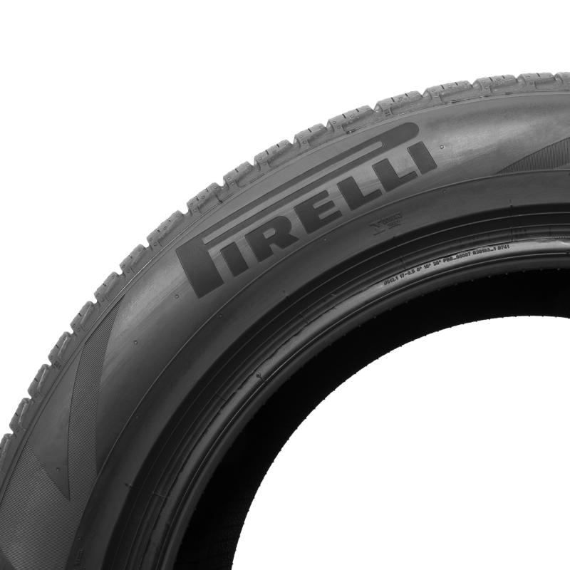 Pirelli  SCORPION ZERO ALL SEASON 235/60 R18