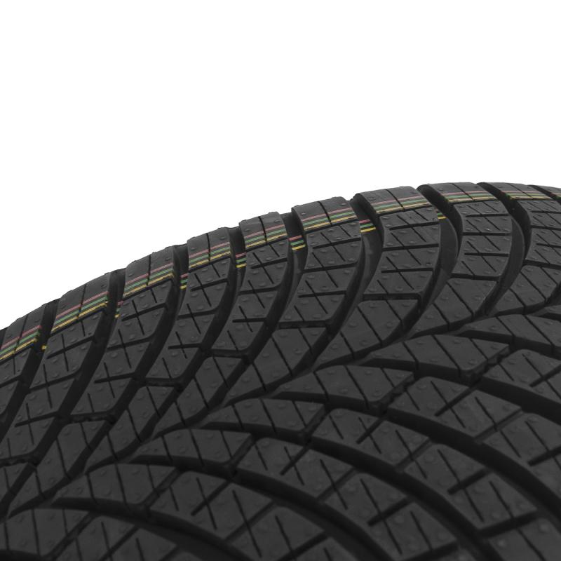 Goodyear  VECTOR 4SEASONS GEN-3 215/45 R17