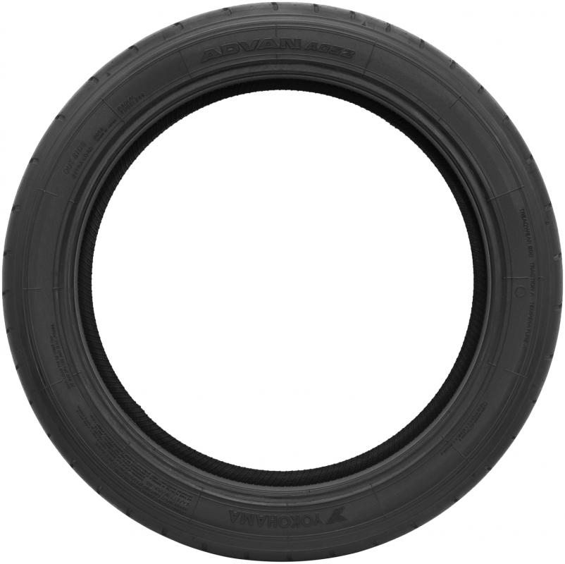 Yokohama  ADVAN A052 235/40 R19